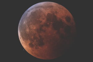 皆既月食と皆既中の月による天王星掩蔽